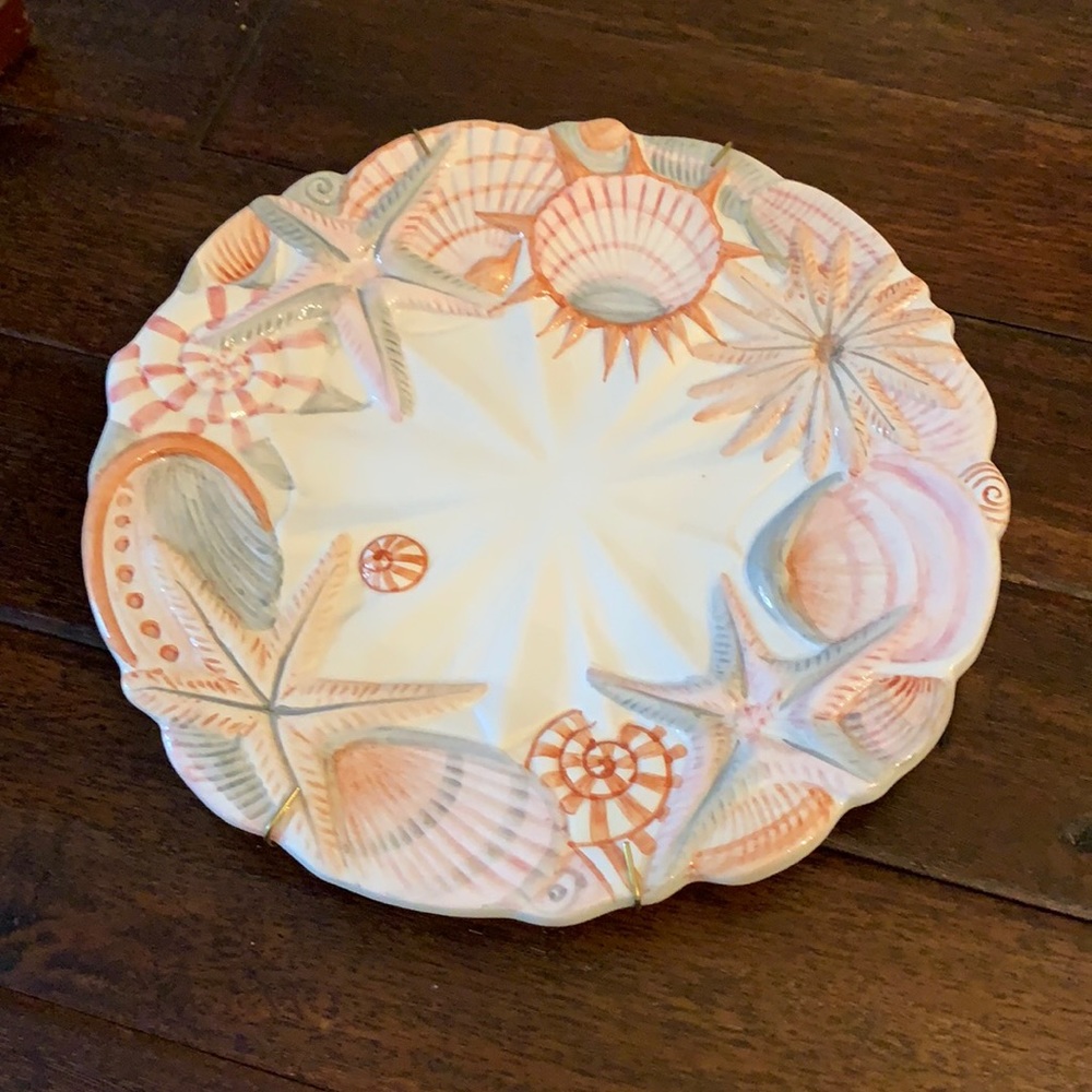 Neiman Marcus Porcelain Shell Plate with hanger
